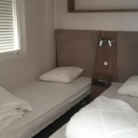 Azur 49 Campsite *